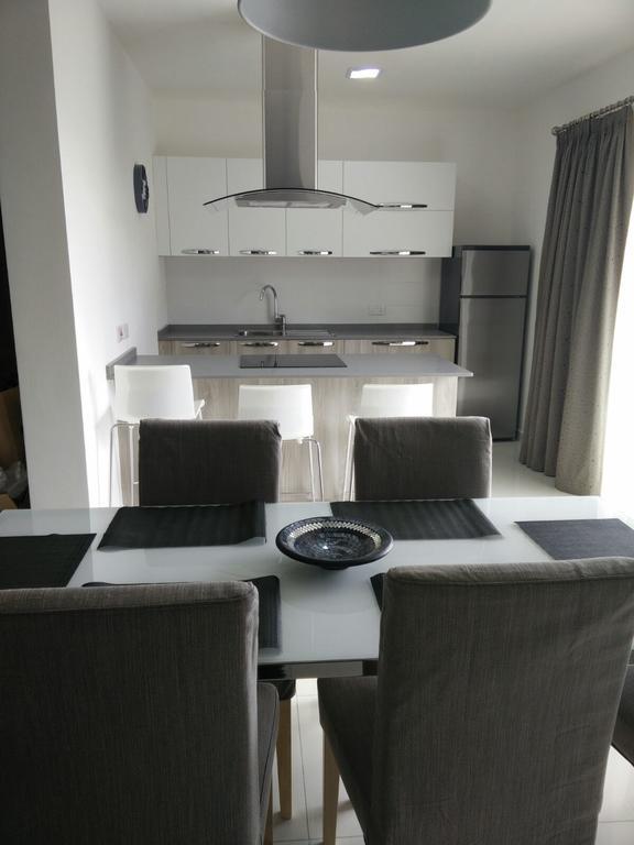 Lampuka Apartments Marsaskala Esterno foto
