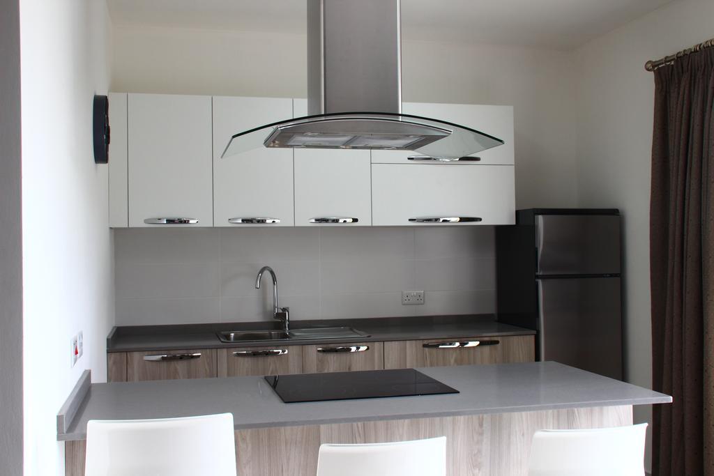 Lampuka Apartments Marsaskala Esterno foto