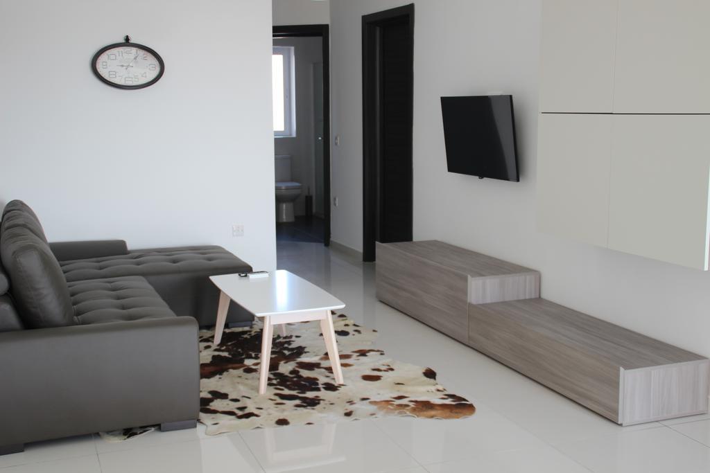 Lampuka Apartments Marsaskala Esterno foto