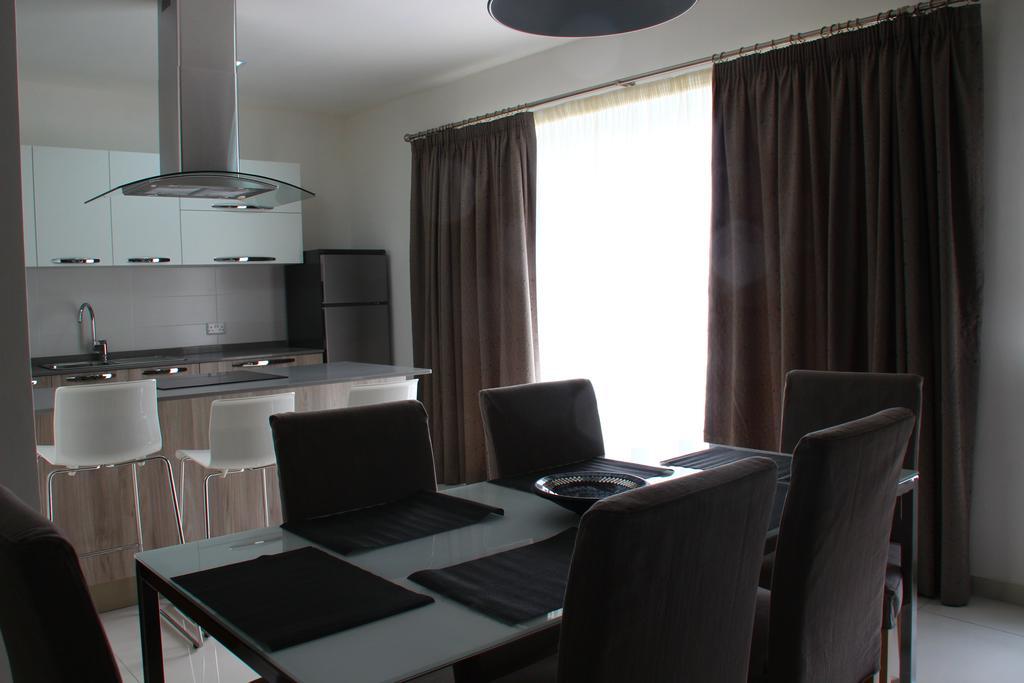 Lampuka Apartments Marsaskala Esterno foto